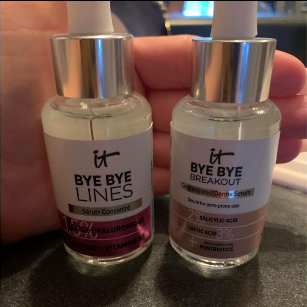IT Cosmetics Bye Bye Breakout and Bye Bye Lines